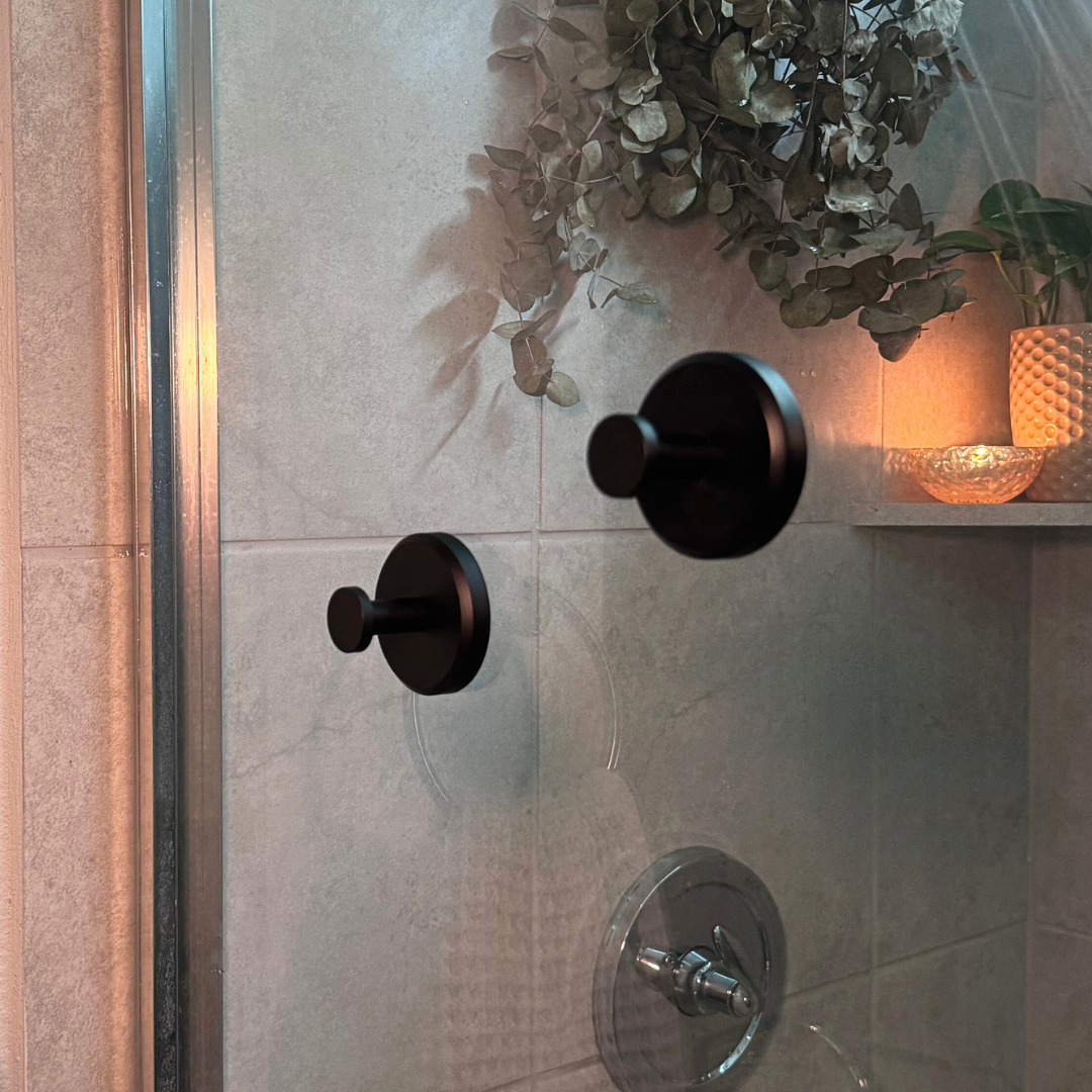 Griplyn™ - Wiederverwendbare Saugnäpfe für glatte Oberflächen (1+1 GRATIS)