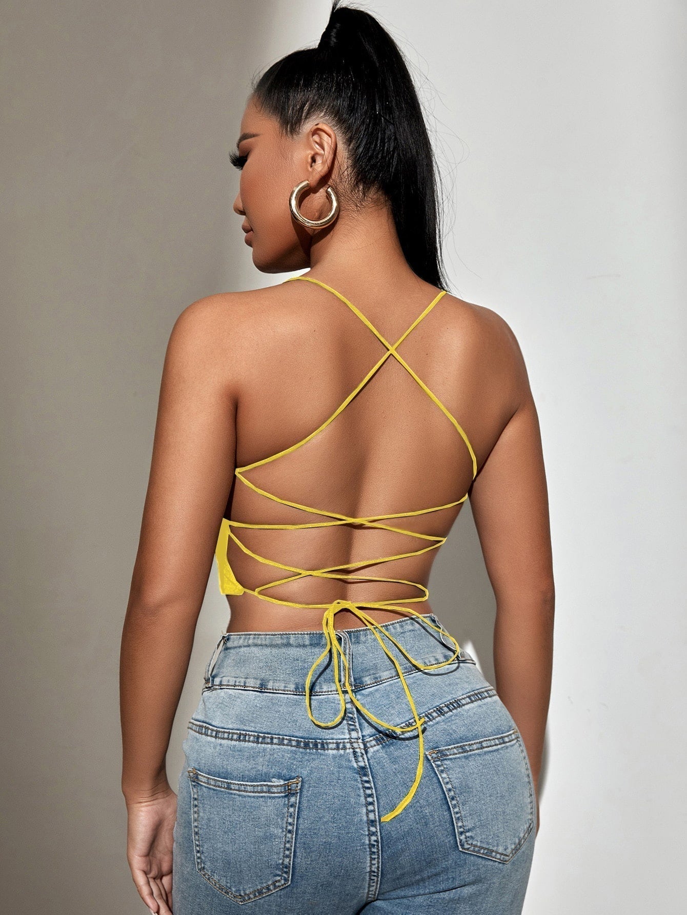 Rückenfreies Crop Cami Top mit Band
