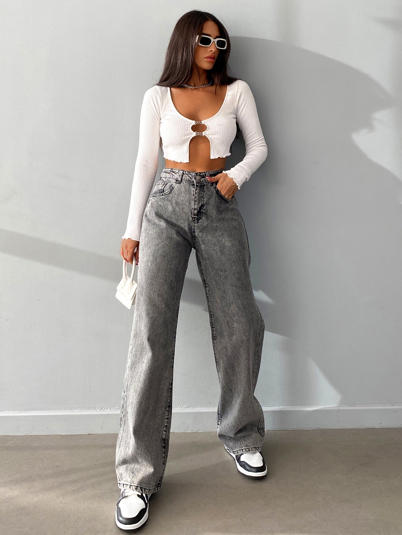 Jeans mit schrägen Taschen, Reißverschluss