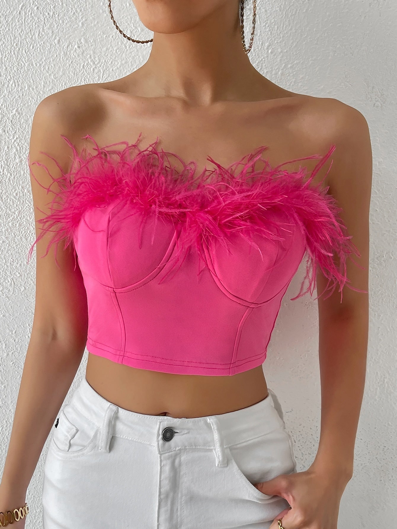 Stück Crop Tube Top mit flaumig Besatz Vollbusiger