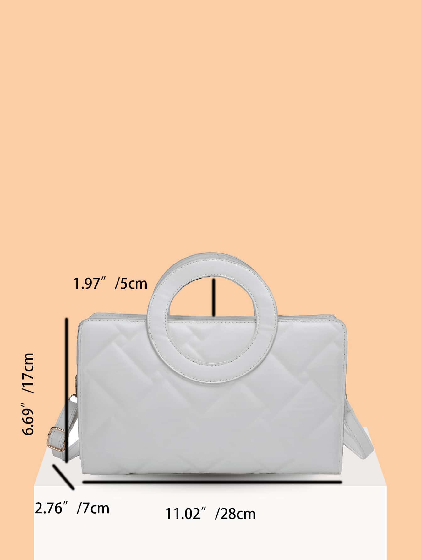 Quadratische Tasche mit metallisch Krokodil Prägung, Ring oben