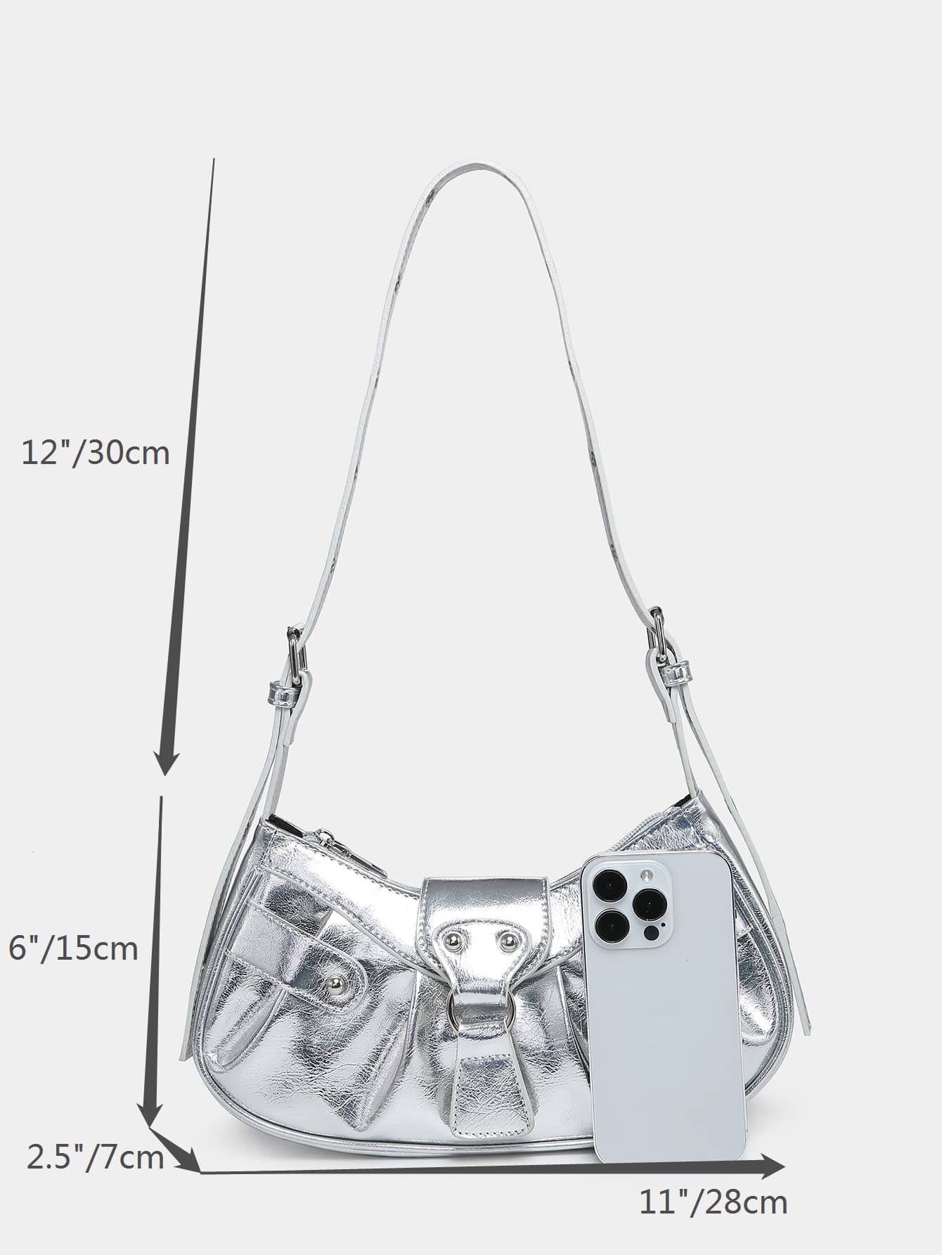 Geraffte Tasche mit Nieten Dekor