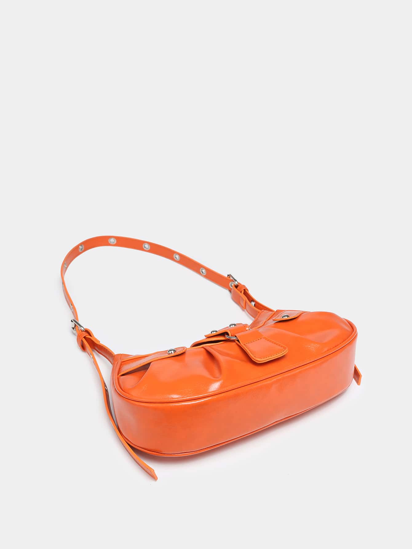 Geraffte Tasche mit Nieten Dekor
