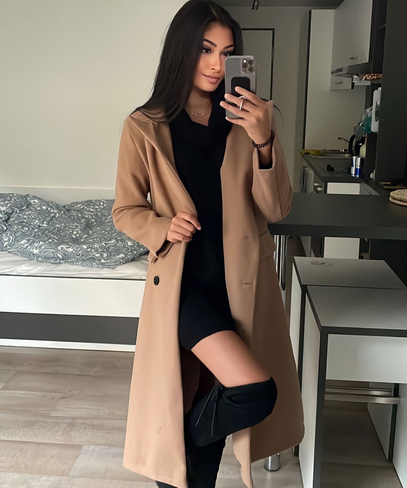 Mantel Juniper Camel