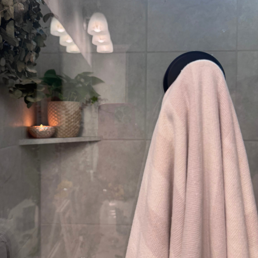 Griplyn™ - Wiederverwendbare Saugnäpfe für glatte Oberflächen (1+1 GRATIS)