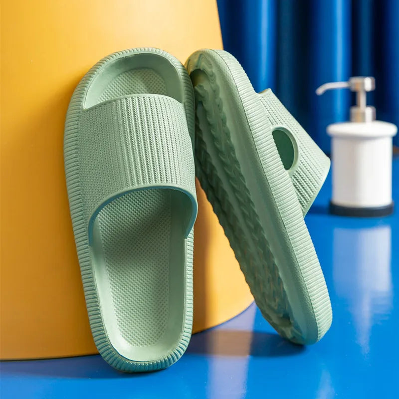 Solyra™ - Rutschfeste weiche Sommerslipper