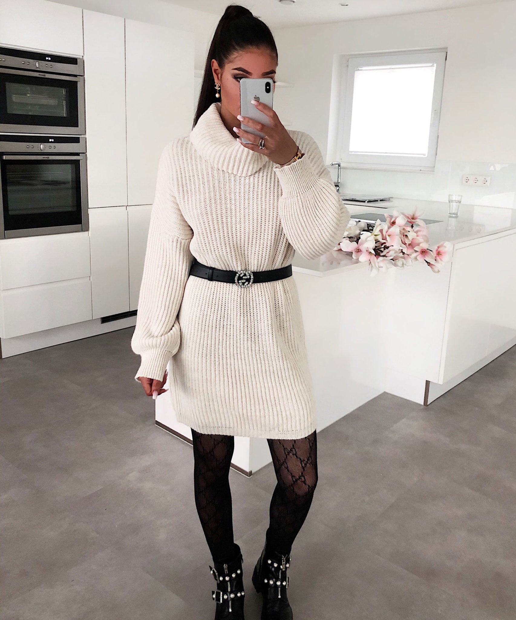 Pullover Kleid Leila Beige