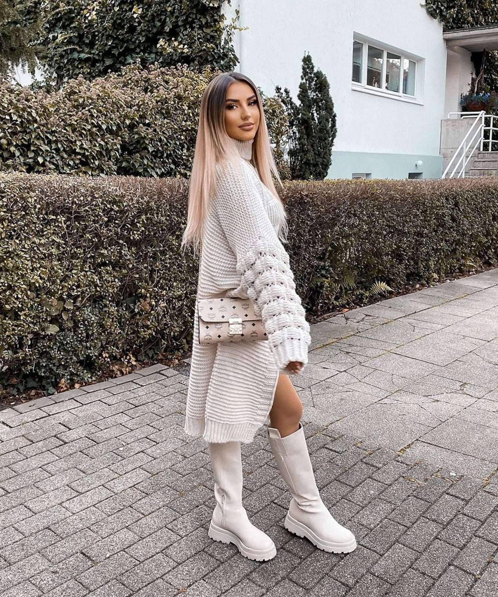 Strickjacke Cloudy Lang Beige